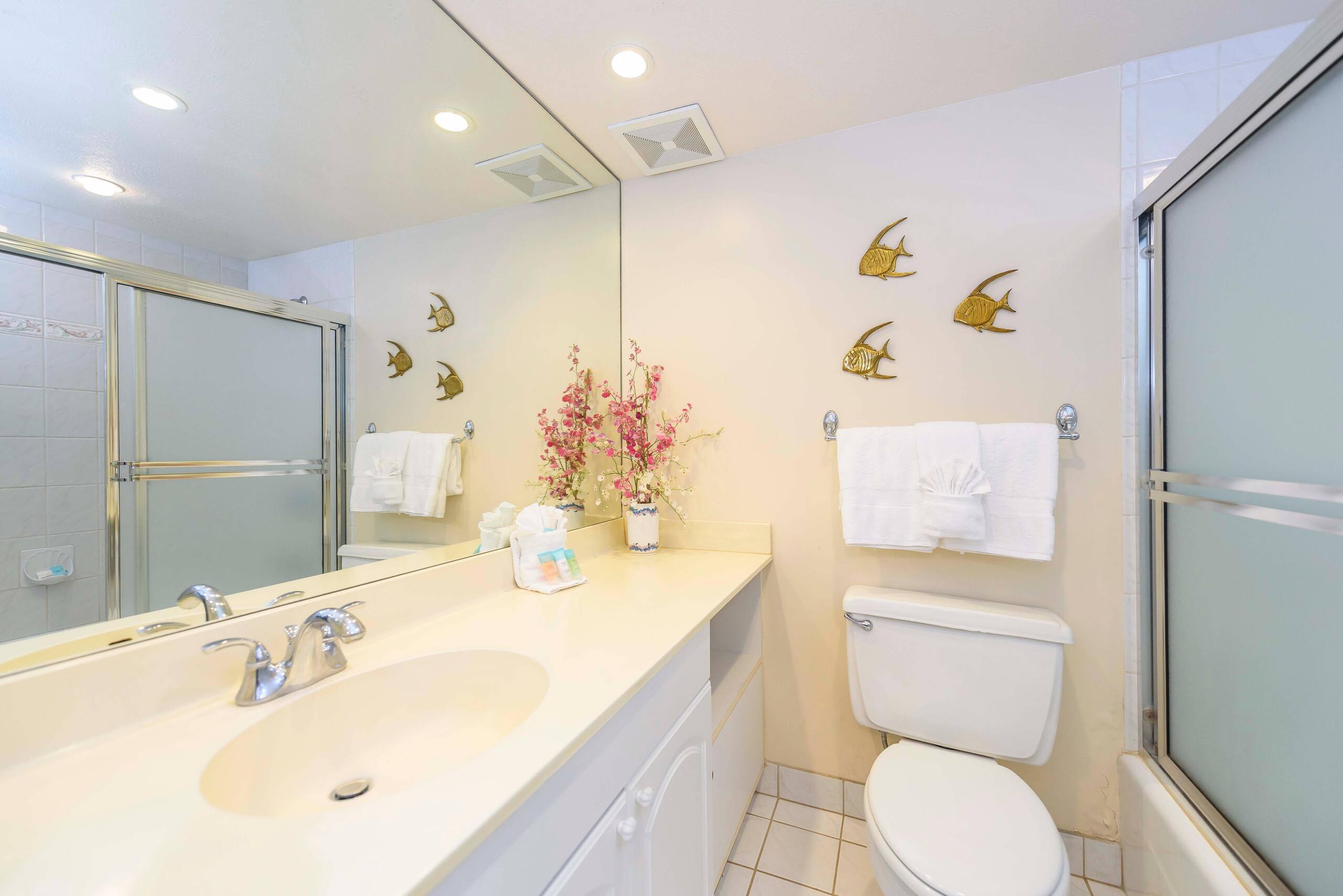 Condo in Lahaina · ★4.82 · 1 bedroom · 2 beds · 1 bath - Image 26