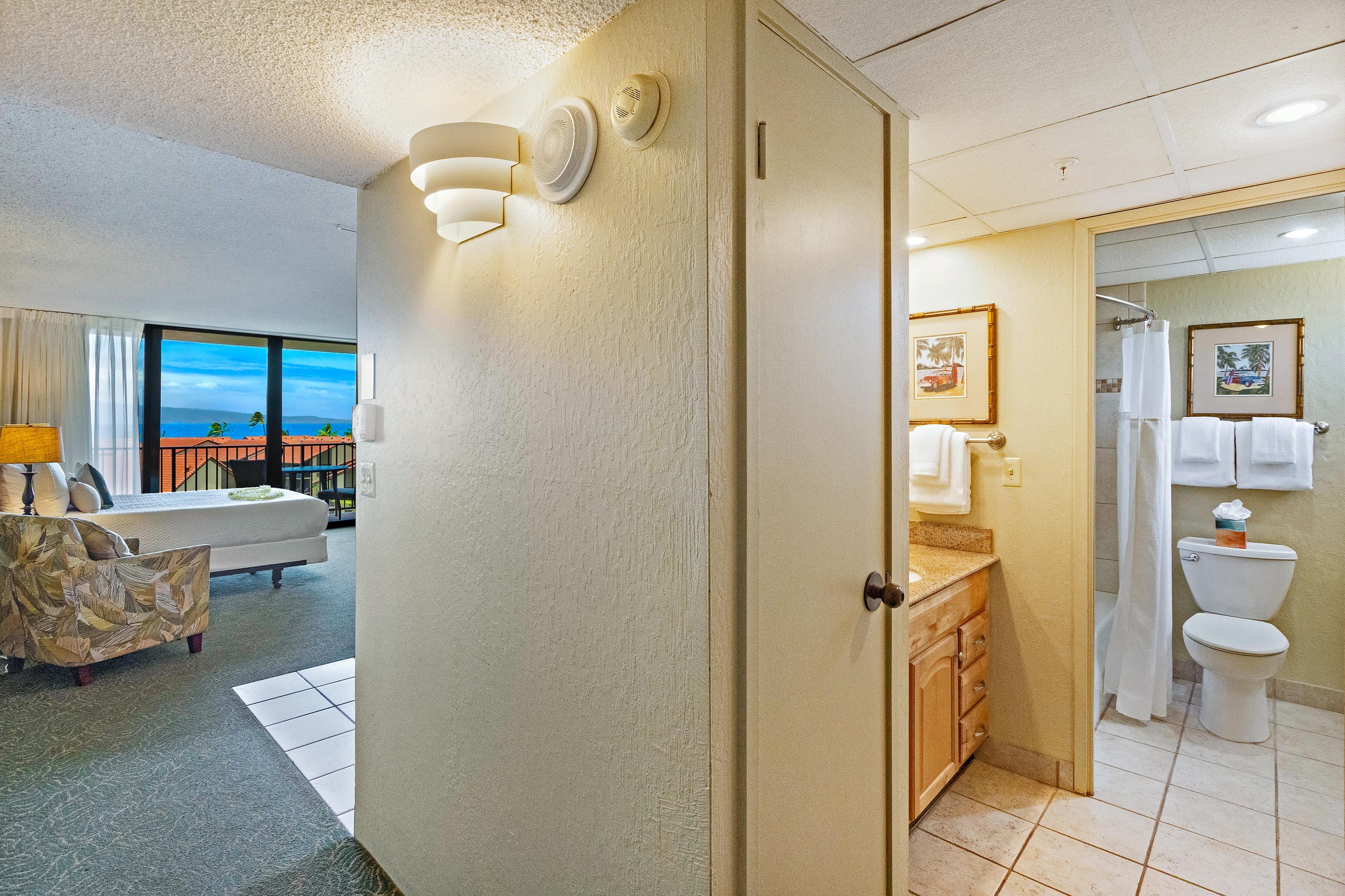 Condo in Lahaina · ★4.6 · 1 bedroom · 1 bed · 1 bath - Image 23