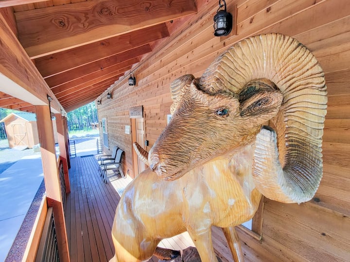 Nordic Village Cabin in the heart of Mazama - Cabins for