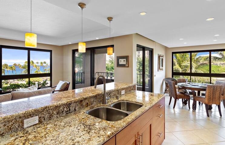 Kaanapali Alii 262 / 2BR + 2BA / Partial Oceanview gallery image 4