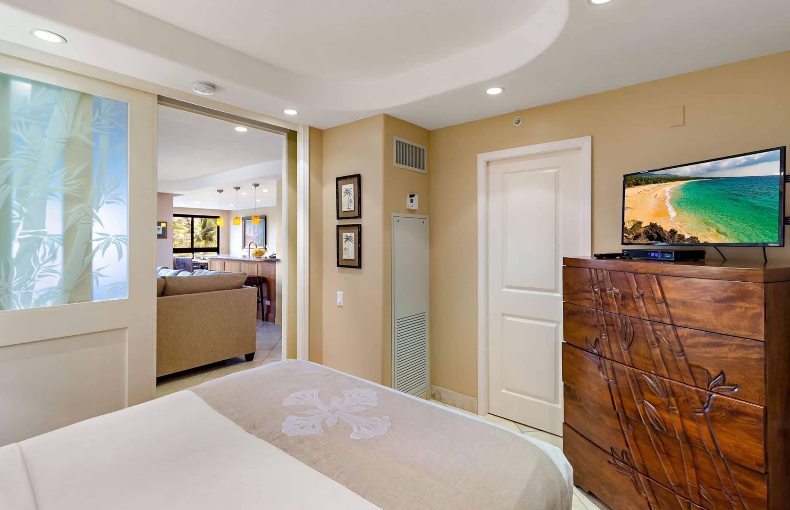 Condo in Lahaina · ★5.0 · 2 bedrooms · 3 beds · 2 baths - Image 30