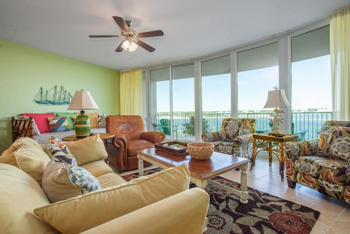 Irresistible Three Bedroom Condo With Views Of Bay & Robinson Island. Complimentary Boat Slip! - Orange Beach, AL