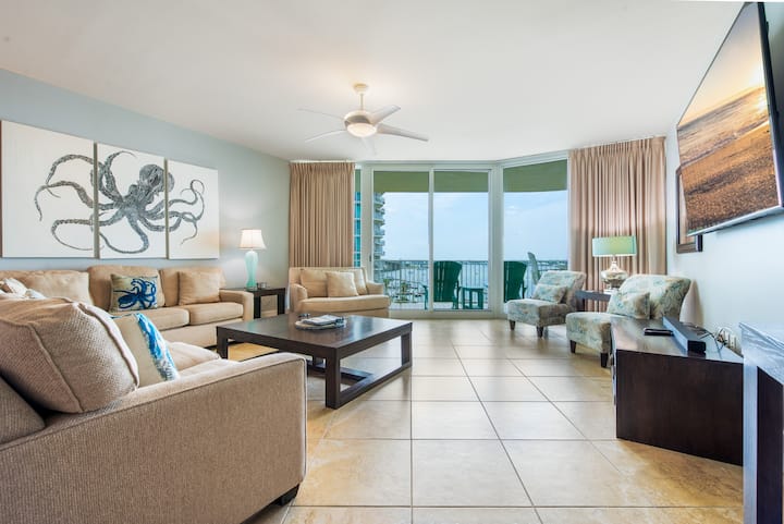 Spacious Two Bedroom Condo With Magnificent Bay Views! Complimentary Boat Slip! - Orange Beach, AL