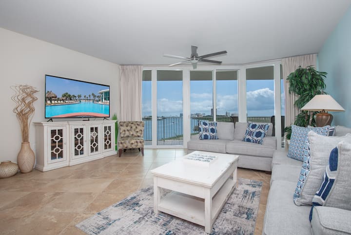 Spacious Two Bedroom Condo With Uninterrupted Views Of Ono Island. Complimentary Boat Slip! - Orange Beach, AL