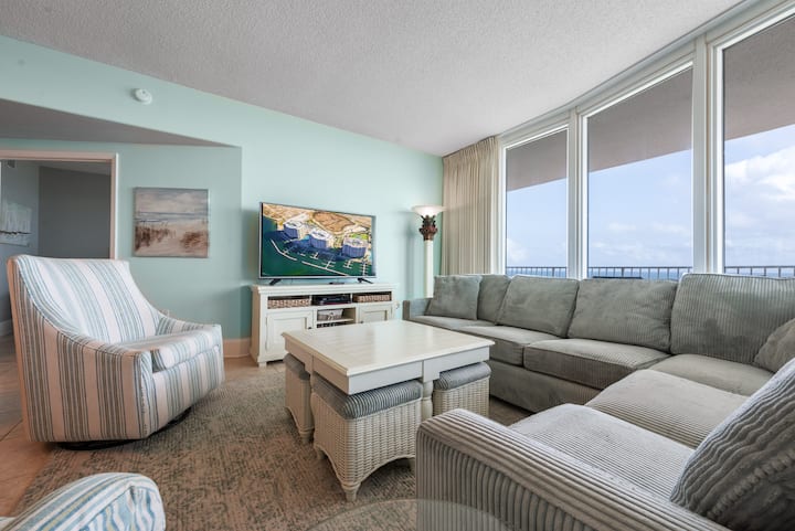Spacious Three Bedroom Condo With Wraparound View Of Gulf! Complimentary Boat Slip! - Orange Beach, AL