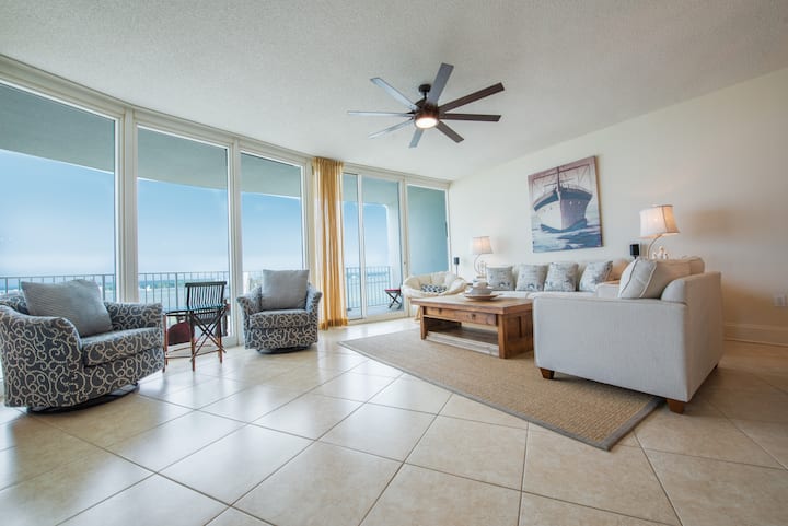 Elegant Newly Remodeled Three Bedroom With Bay Views! Complimentary Boat Slip! - Orange Beach, AL
