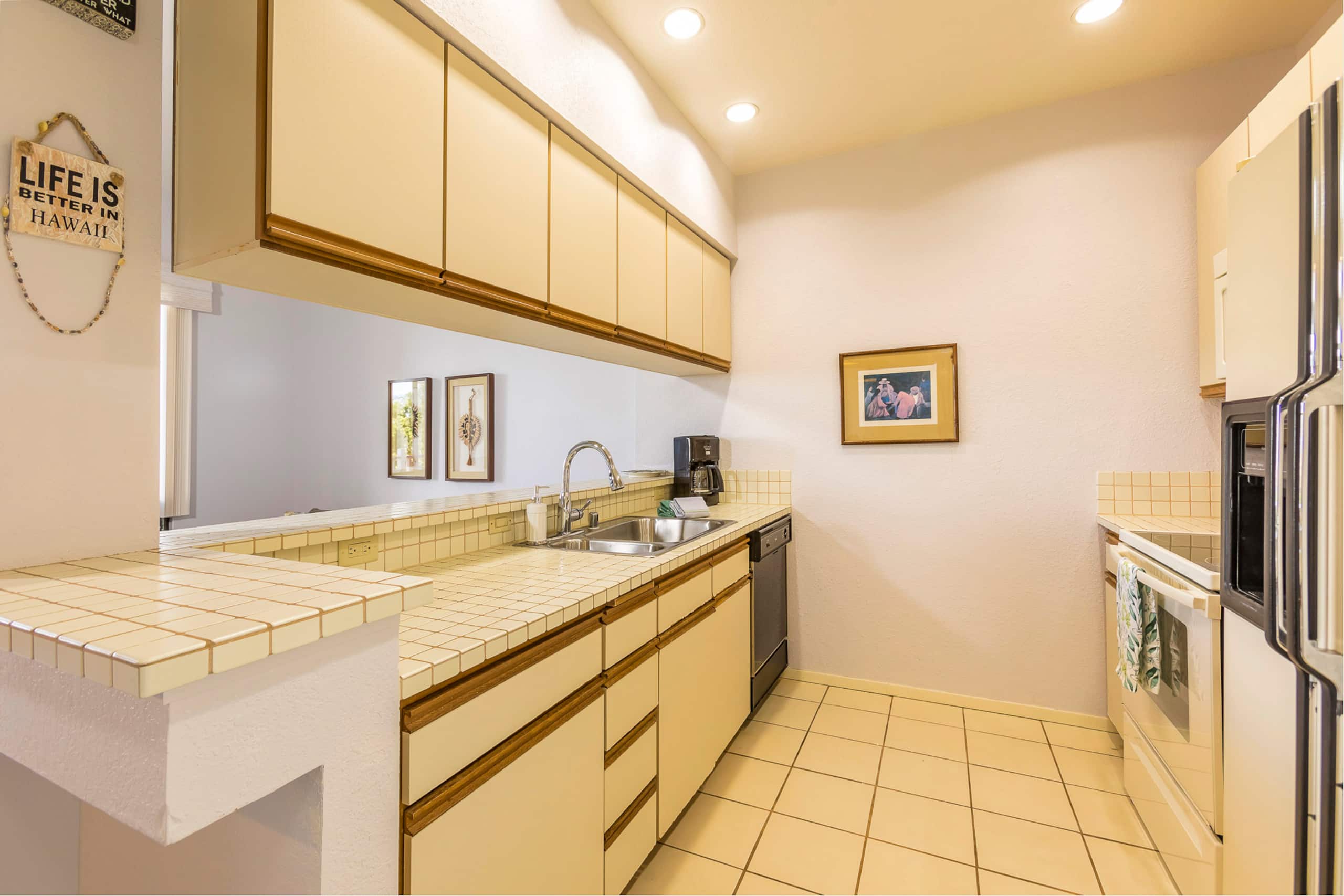 Condo in Kihei · ★4.61 · 1 bedroom · 2 beds · 2 shared baths - Image 18