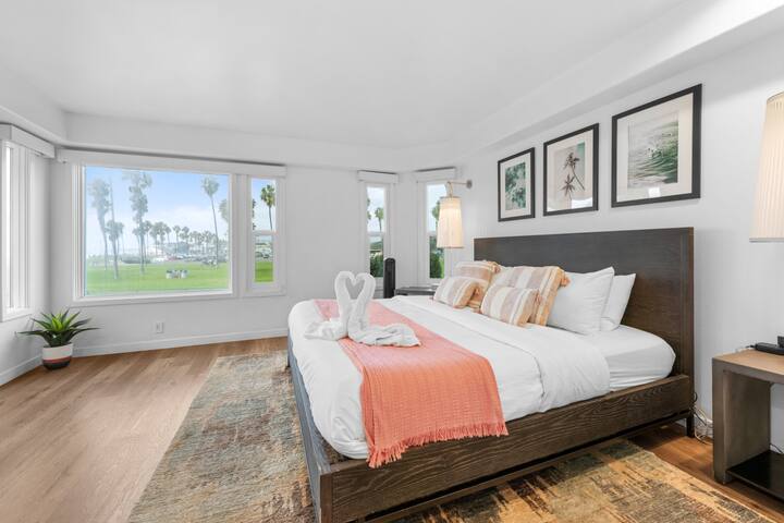 Spectacular Ocean Views, Sleeps 40 Steps to Sand. gallery image 4