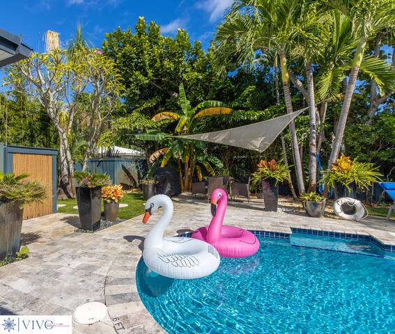 Modern Coastal Home Near Las Olas + Heated Pool gallery image 2