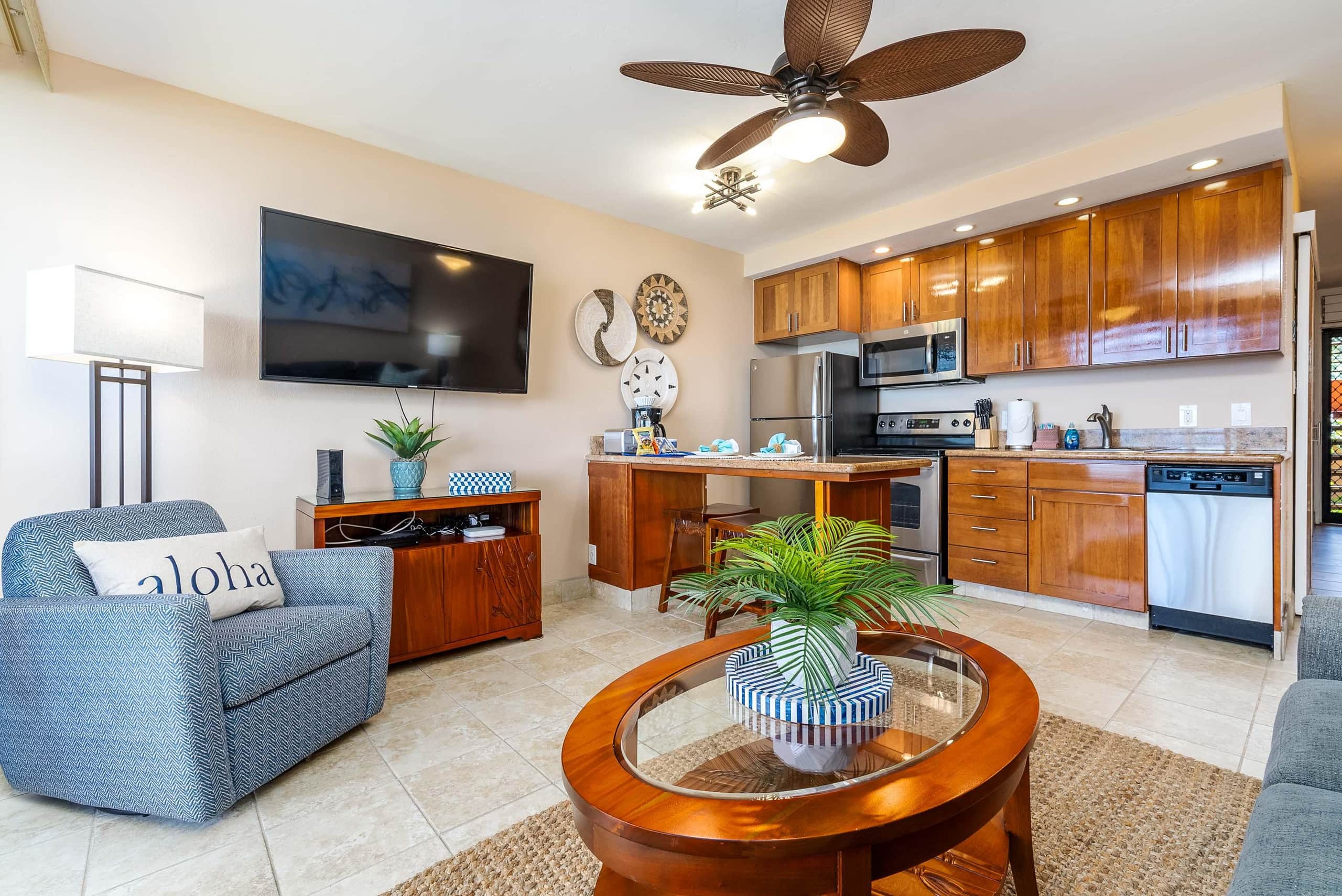 Condo in Lahaina · ★4.75 · 1 bedroom · 2 beds · 1 bath - Image 15