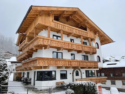 Luxury apartment with sauna near Mayrhofen