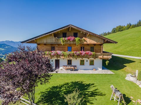 Fine apartment with ski lift nearby