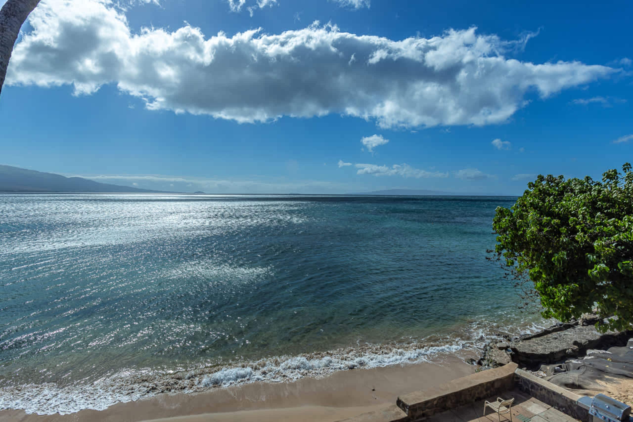 Condo in Wailuku · ★4.86 · 2 bedrooms · 4 beds · 2 private baths - Image 40