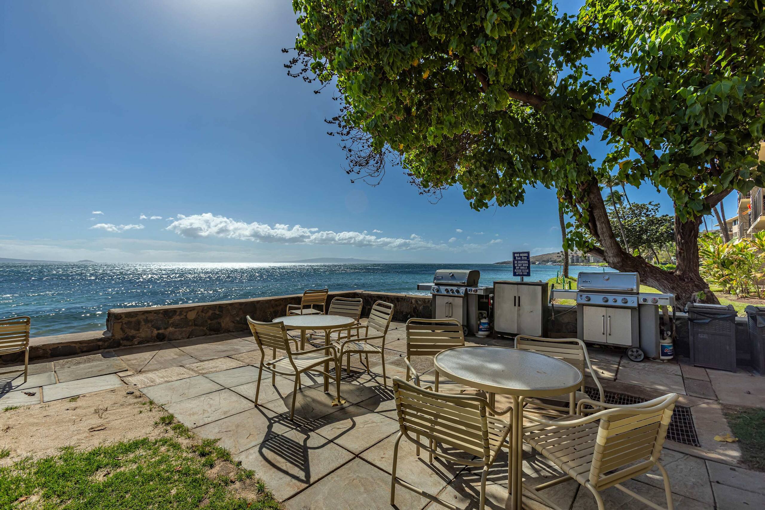 Condo in Wailuku · ★4.86 · 2 bedrooms · 4 beds · 2 private baths - Image 35