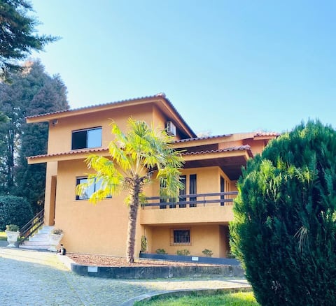 Home-Deluxe-Whirlpool bath-Pool view