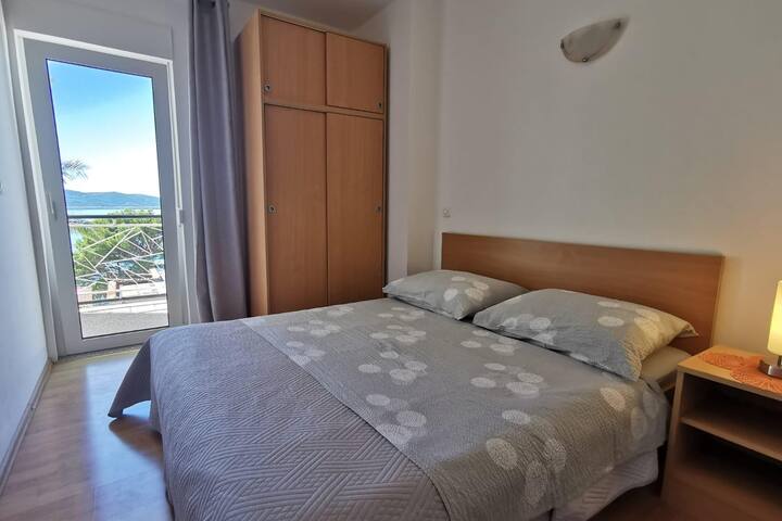 Bedroom 2, Surface: 8 m²