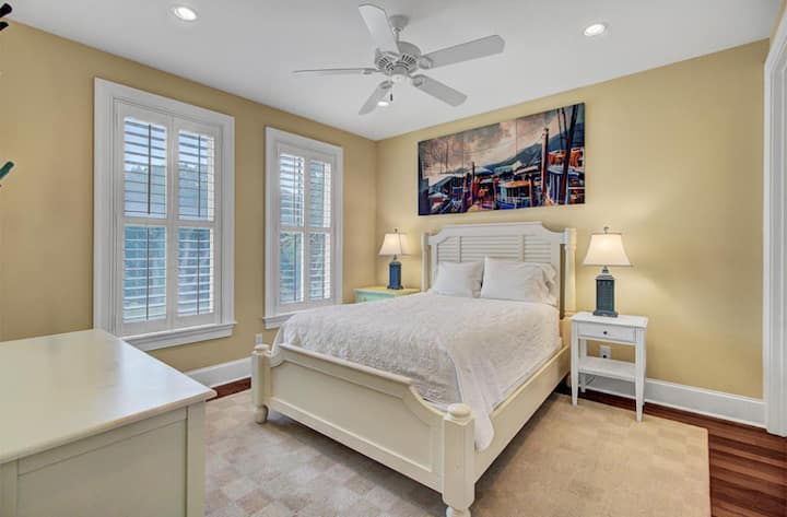 Bedroom 5 features a queen bed.