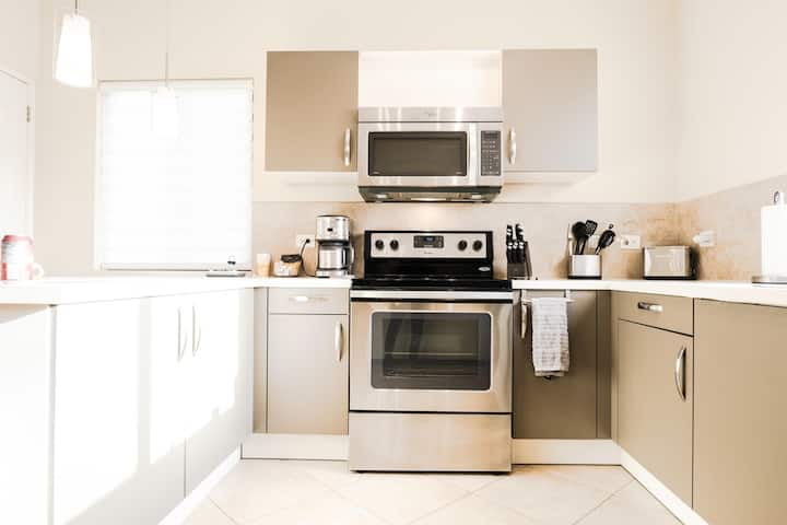 Deluxe 2-bdr Condo In Gold Coast - Malmok - Caraïbes
