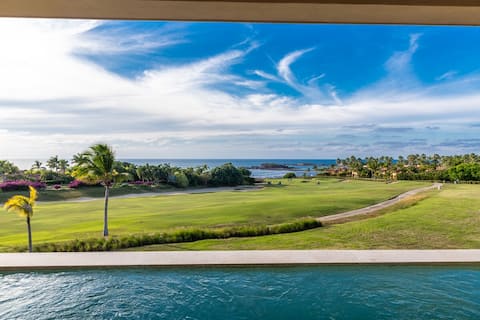 Oceanfront Condo, Infinity Pool Chef near St Regis