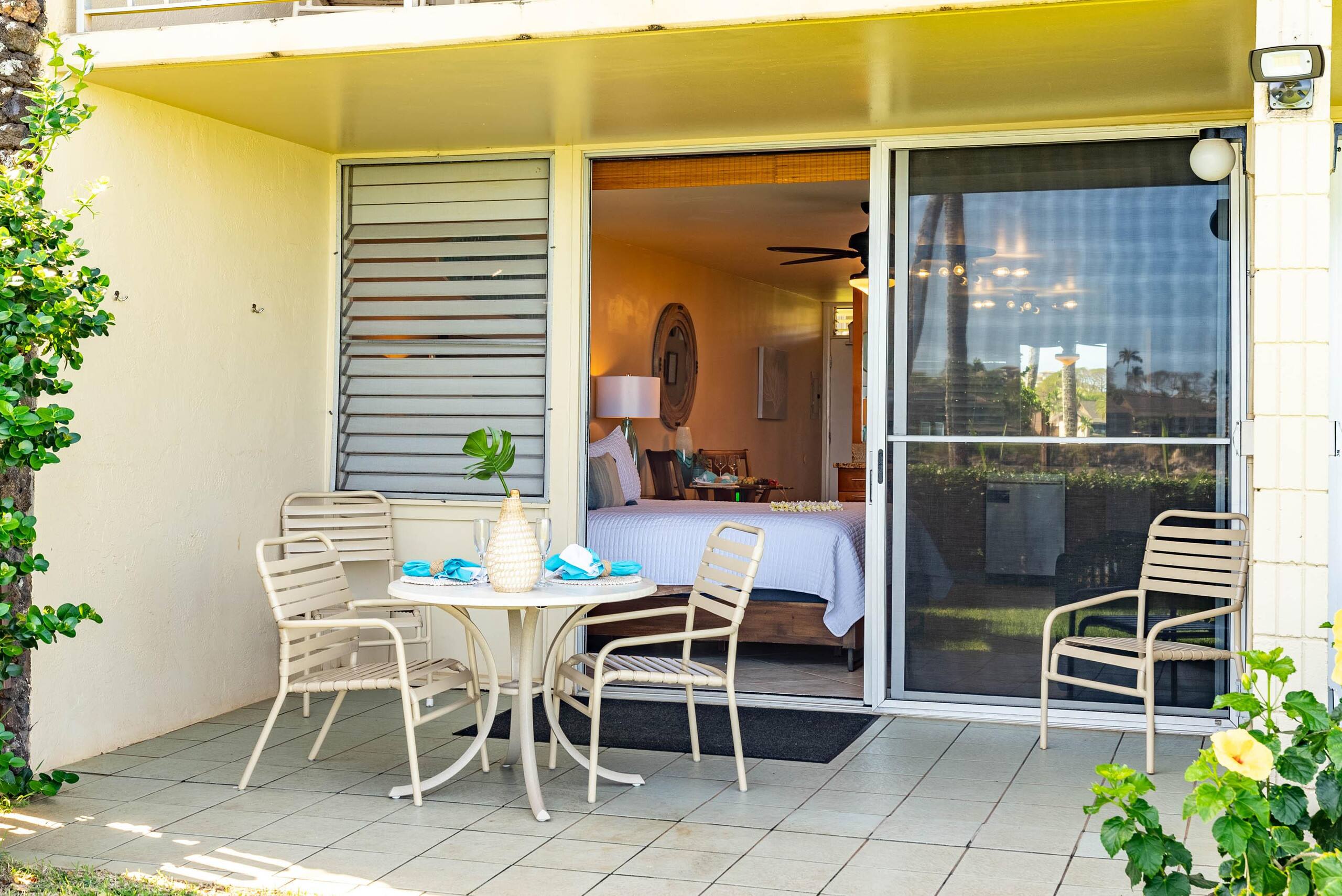 Breathtaking Oceanfront Studio Napili Shores A106 - Image 8