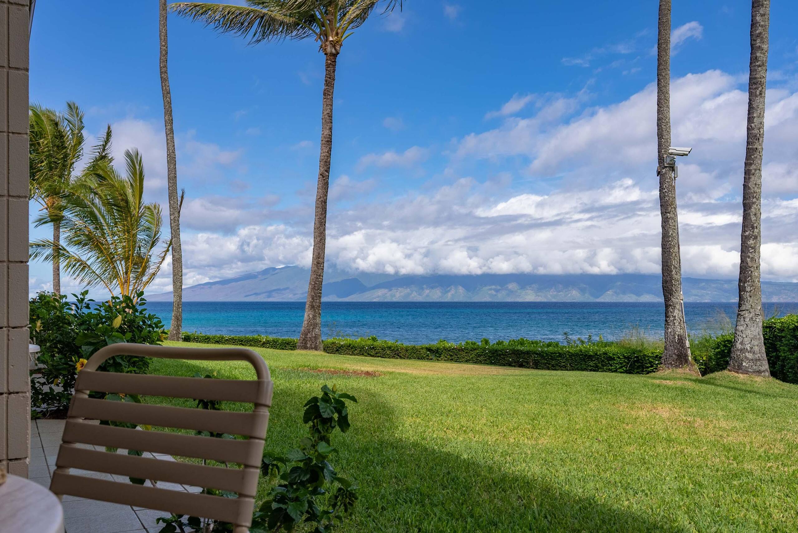 Breathtaking Oceanfront Studio Napili Shores A106 - Image 36