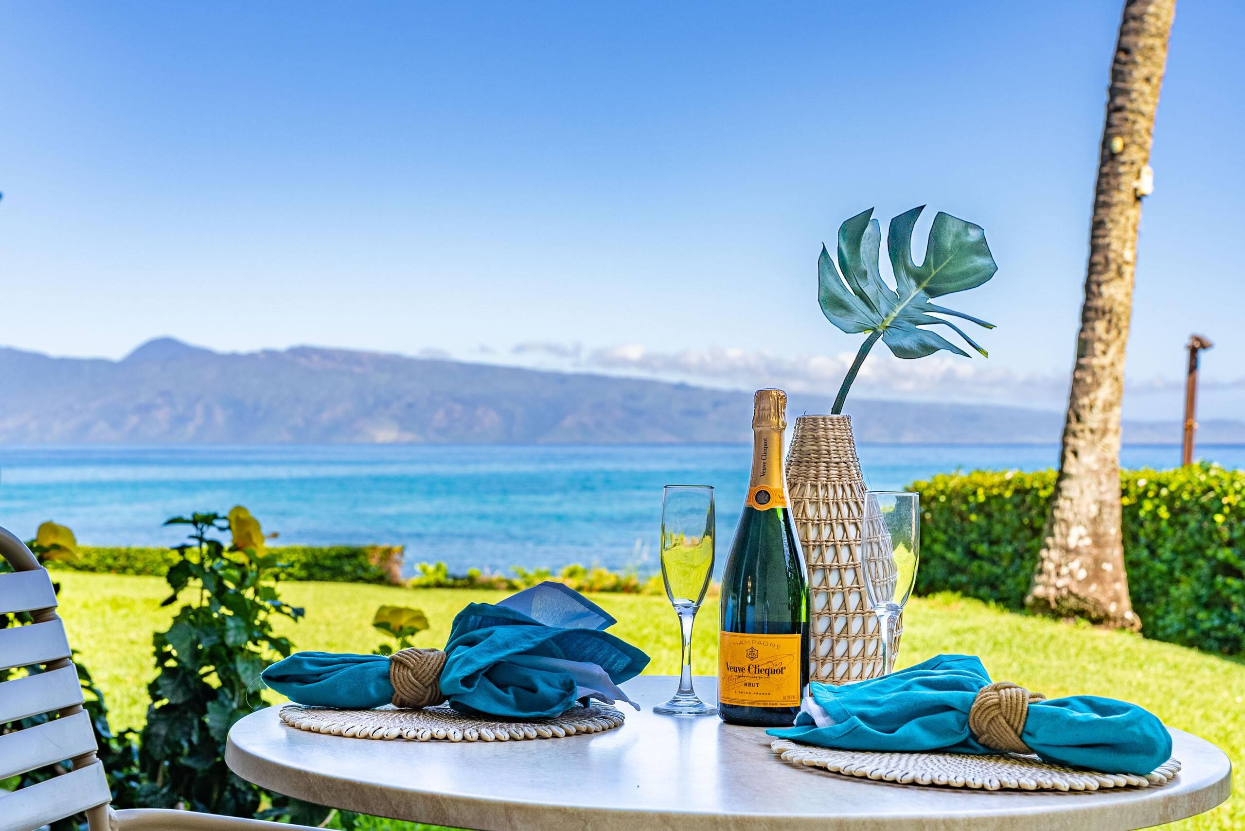 Breathtaking Oceanfront Studio Napili Shores A106 - Image 1