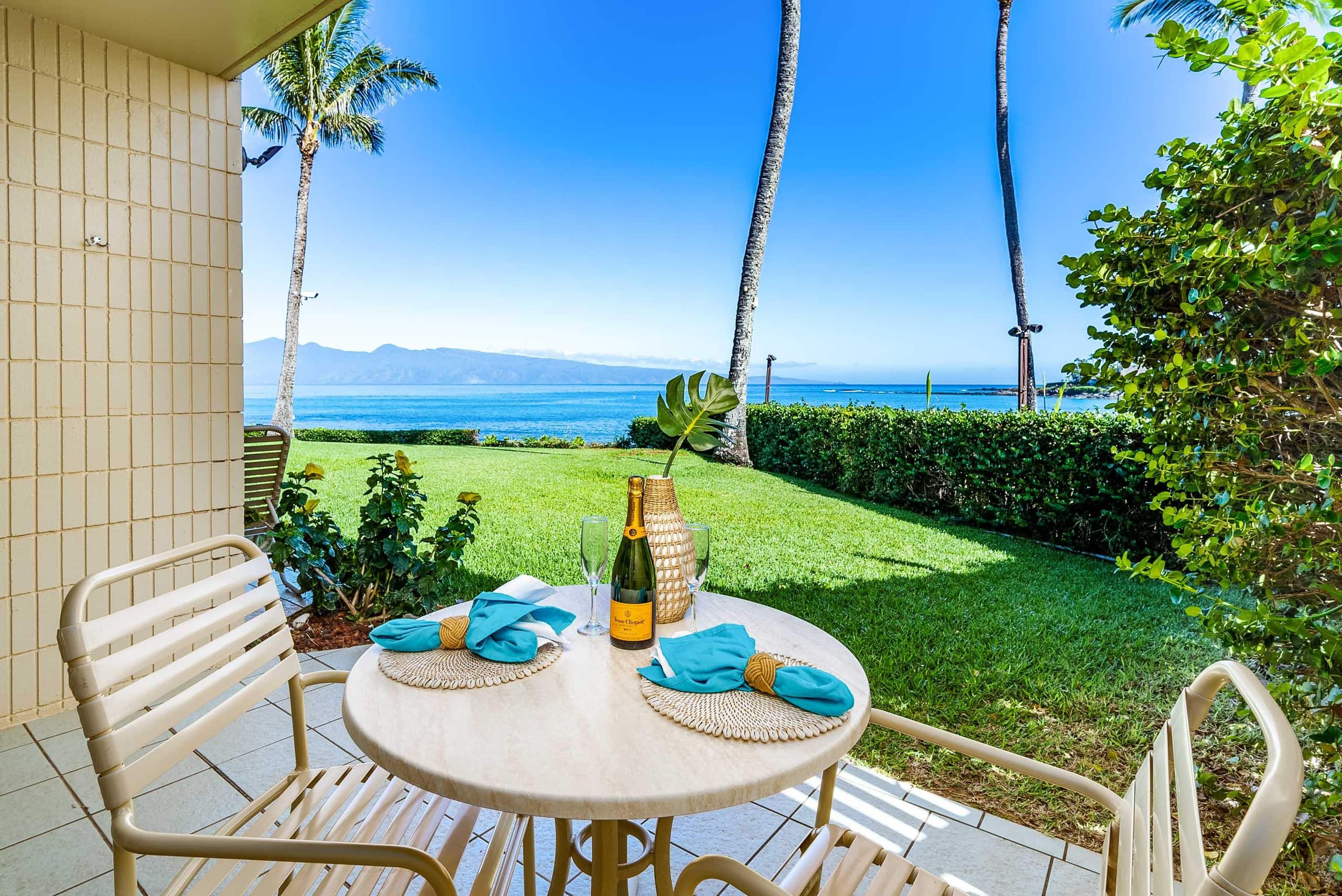 Breathtaking Oceanfront Studio Napili Shores A106 - Image 2