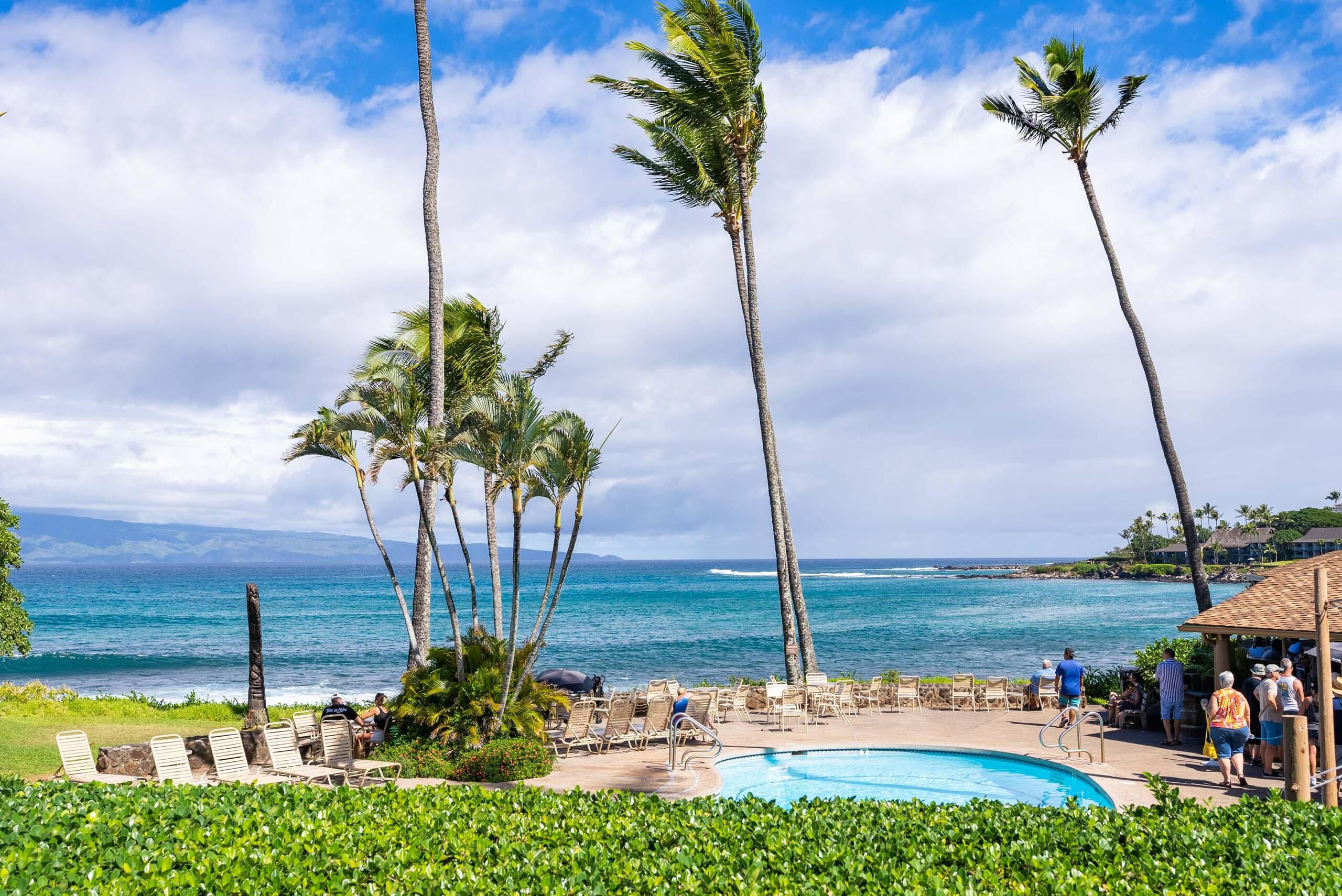 Breathtaking Oceanfront Studio Napili Shores A106 - Image 45