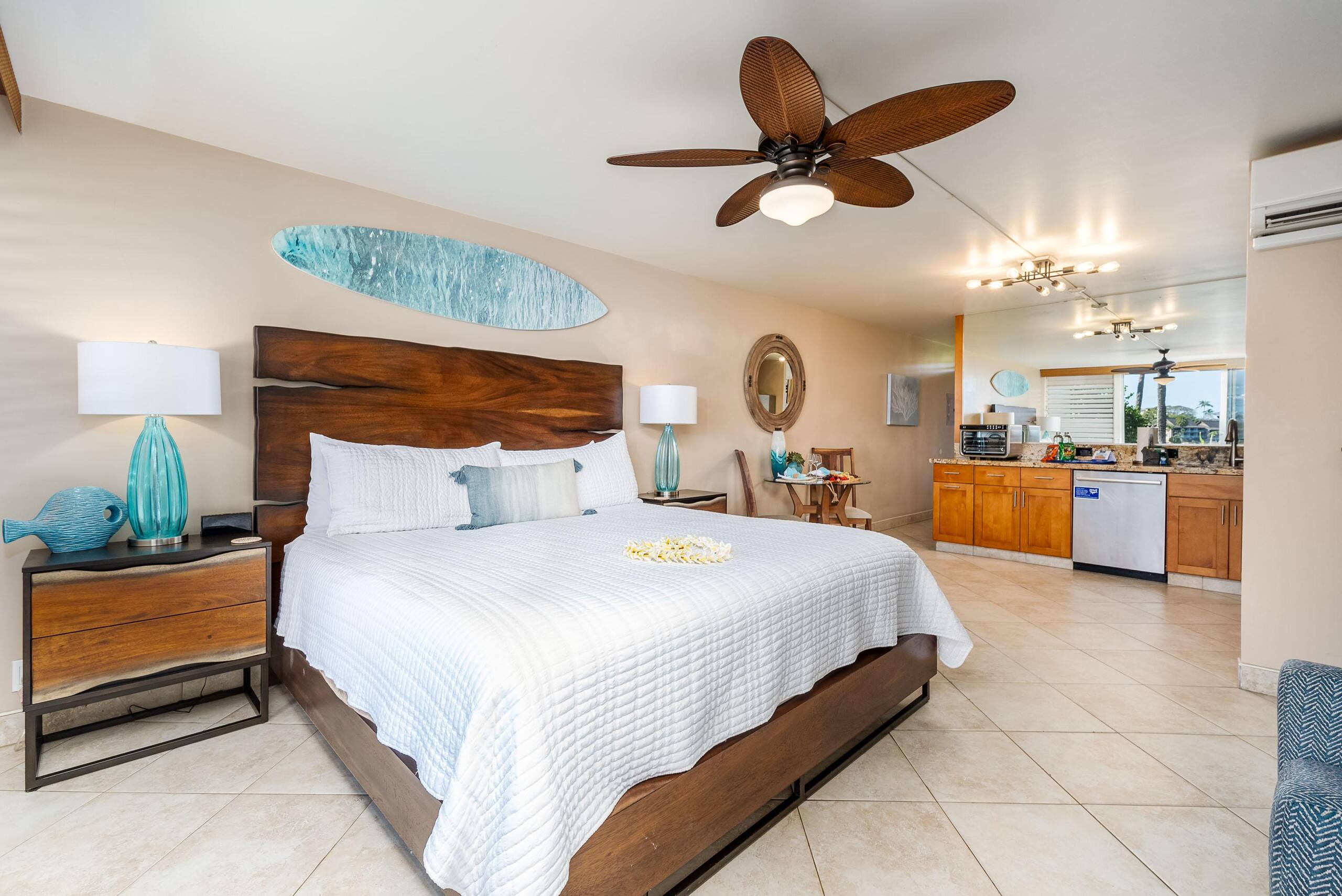 Breathtaking Oceanfront Studio Napili Shores A106 - Image 10