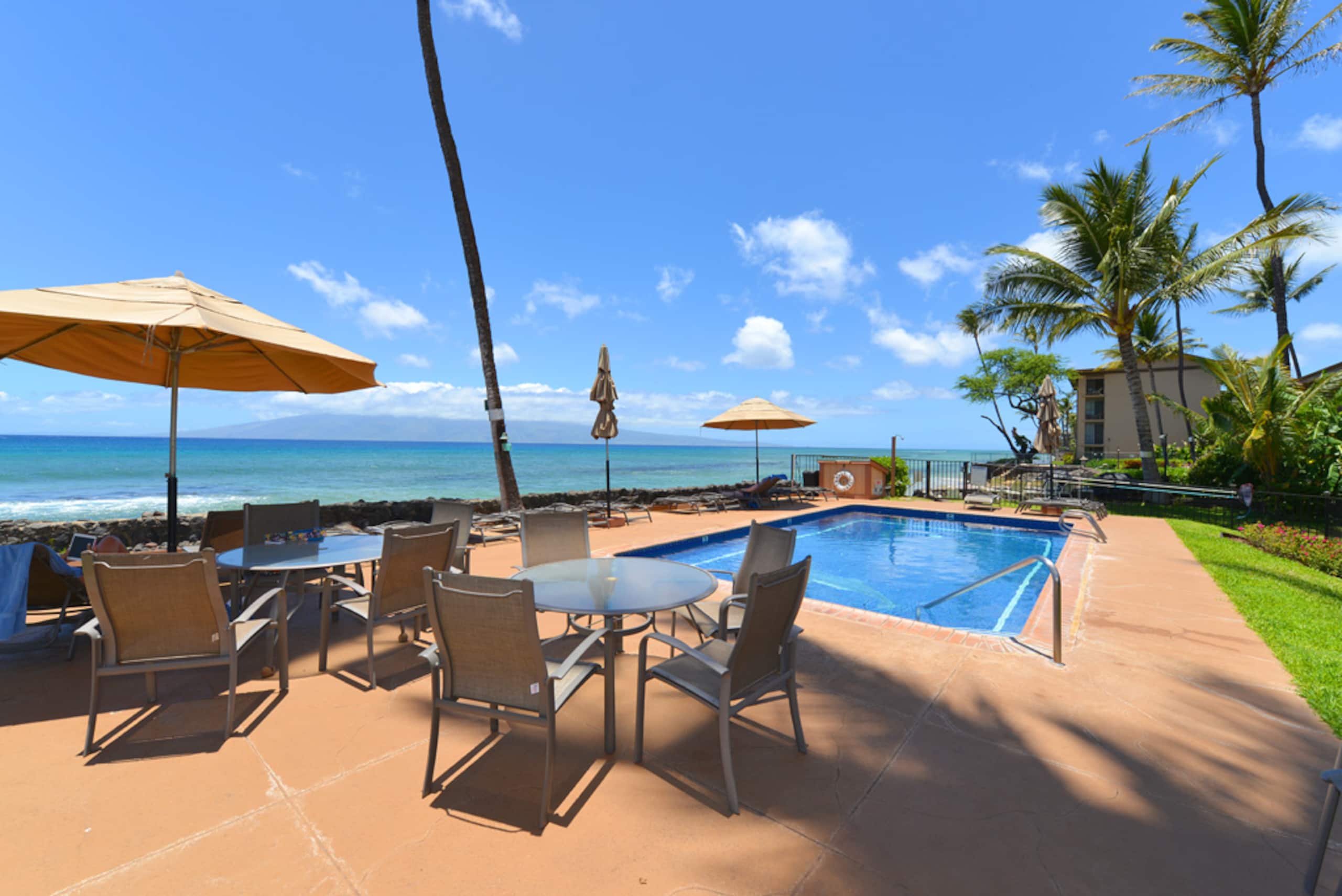 Condo in Lahaina · ★4.73 · 1 bedroom · 1 bed · 1 private bath - Image 24