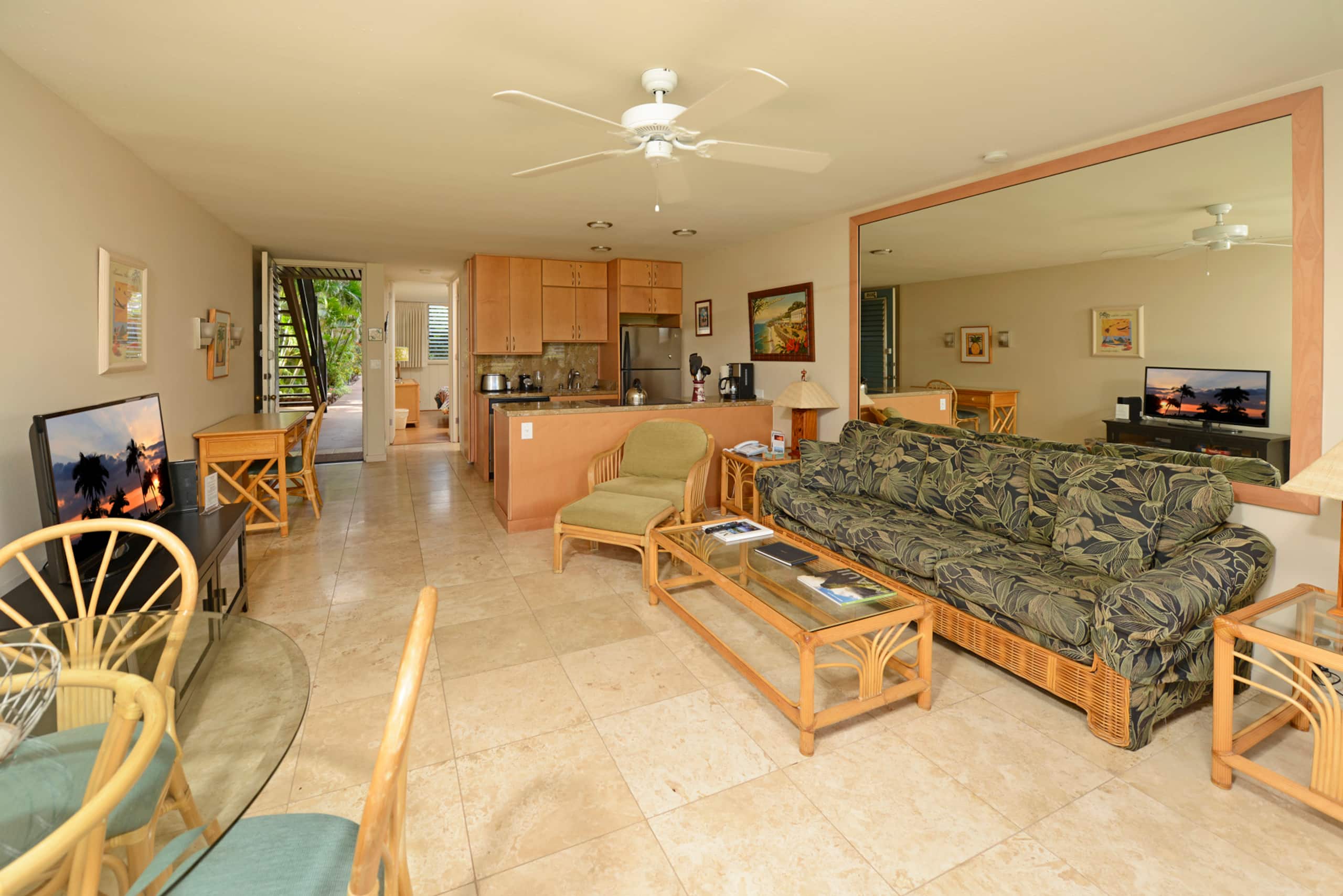 Condo in Lahaina · ★4.73 · 1 bedroom · 1 bed · 1 private bath - Image 5