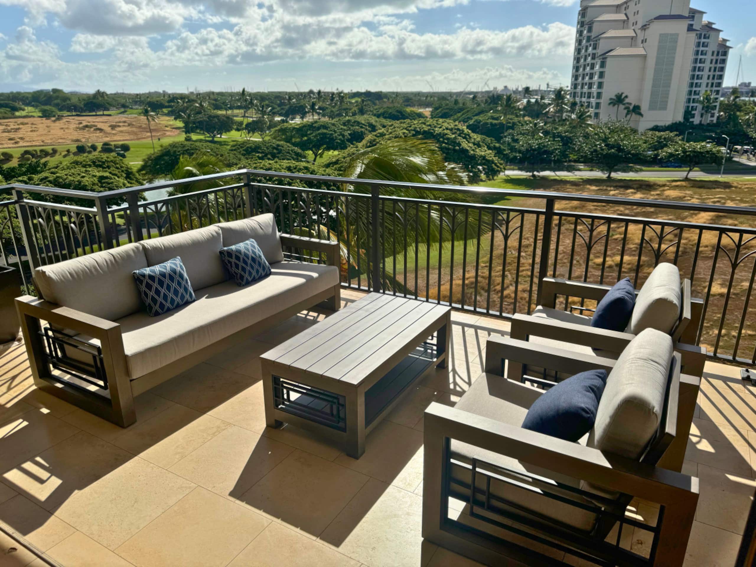 Condo in Kapolei · ★4.84 · 3 bedrooms · 4 beds · 3 baths - Image 38
