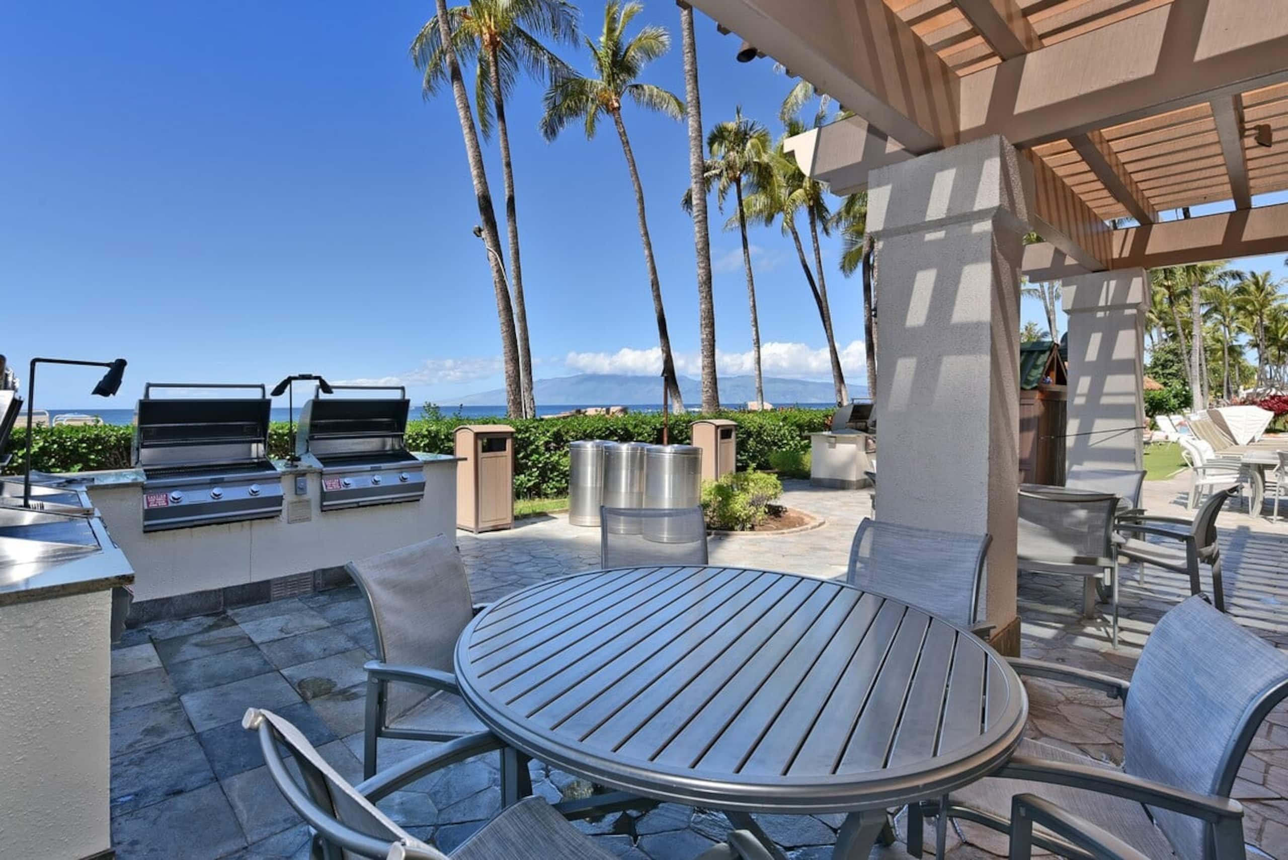 Condo in Lahaina · ★5.0 · 2 bedrooms · 4 beds · 2 baths - Image 44