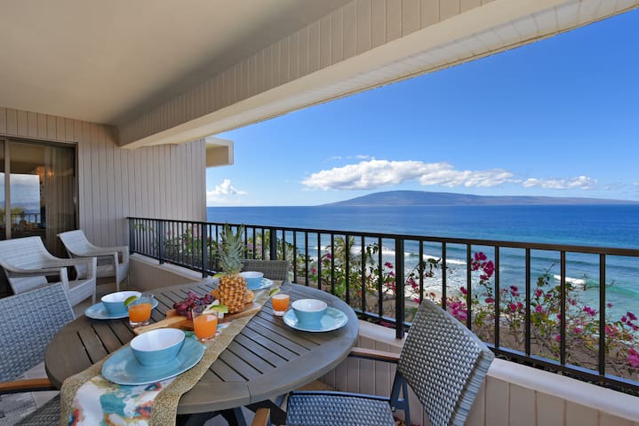ALII 385 Corner 2BD OceanFront Dream Vacation