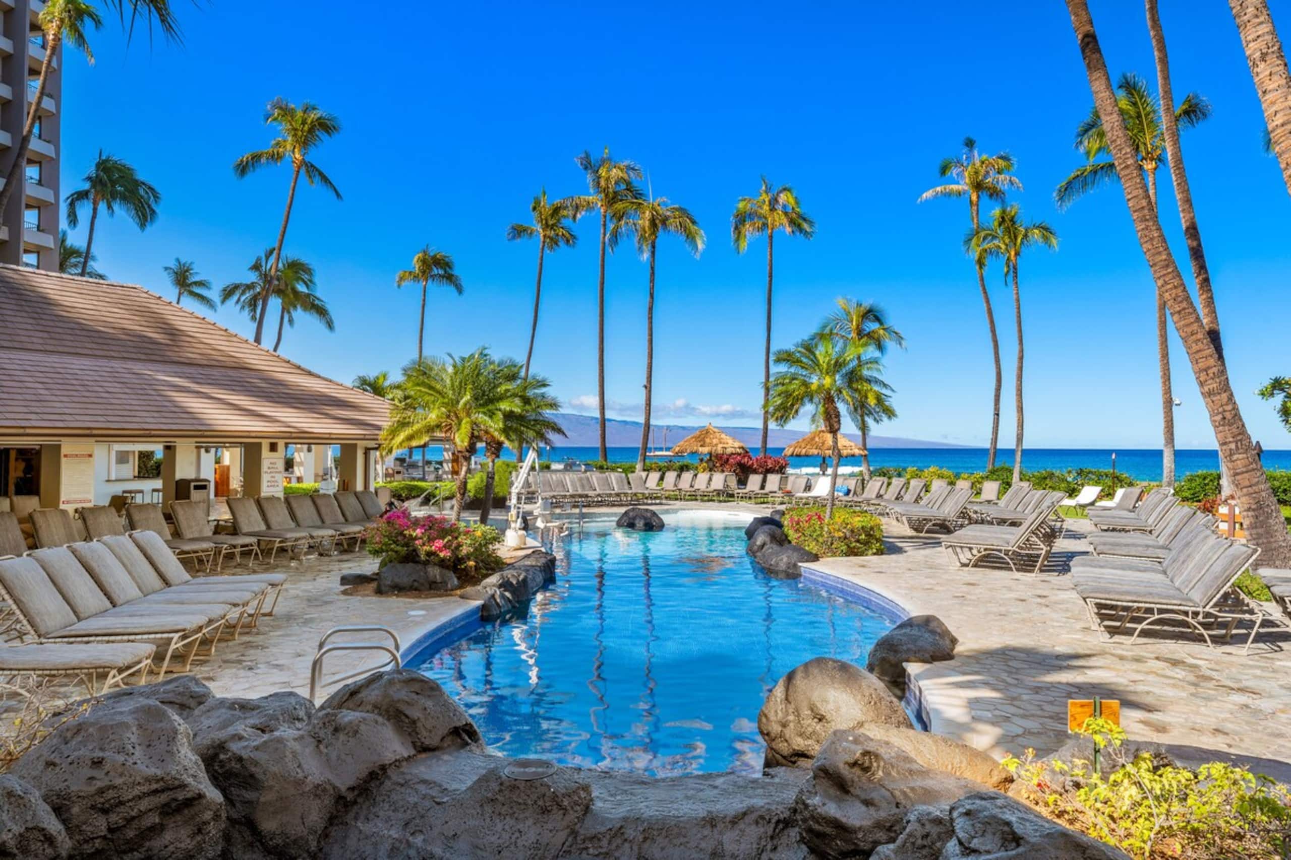 Condo in Lahaina · ★5.0 · 2 bedrooms · 4 beds · 2 baths - Image 33