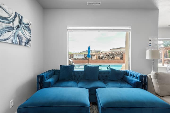 Zion Townhome-Living Room