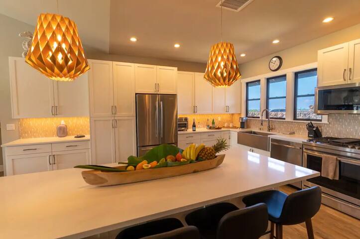 Ultimate Luxury Resort Vacation- Island Oasis gallery image 5