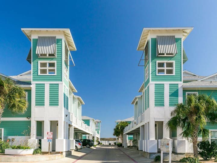 Mc05 Shared Pool And Hot Tub, Garage, Cart Access - Port Aransas, TX