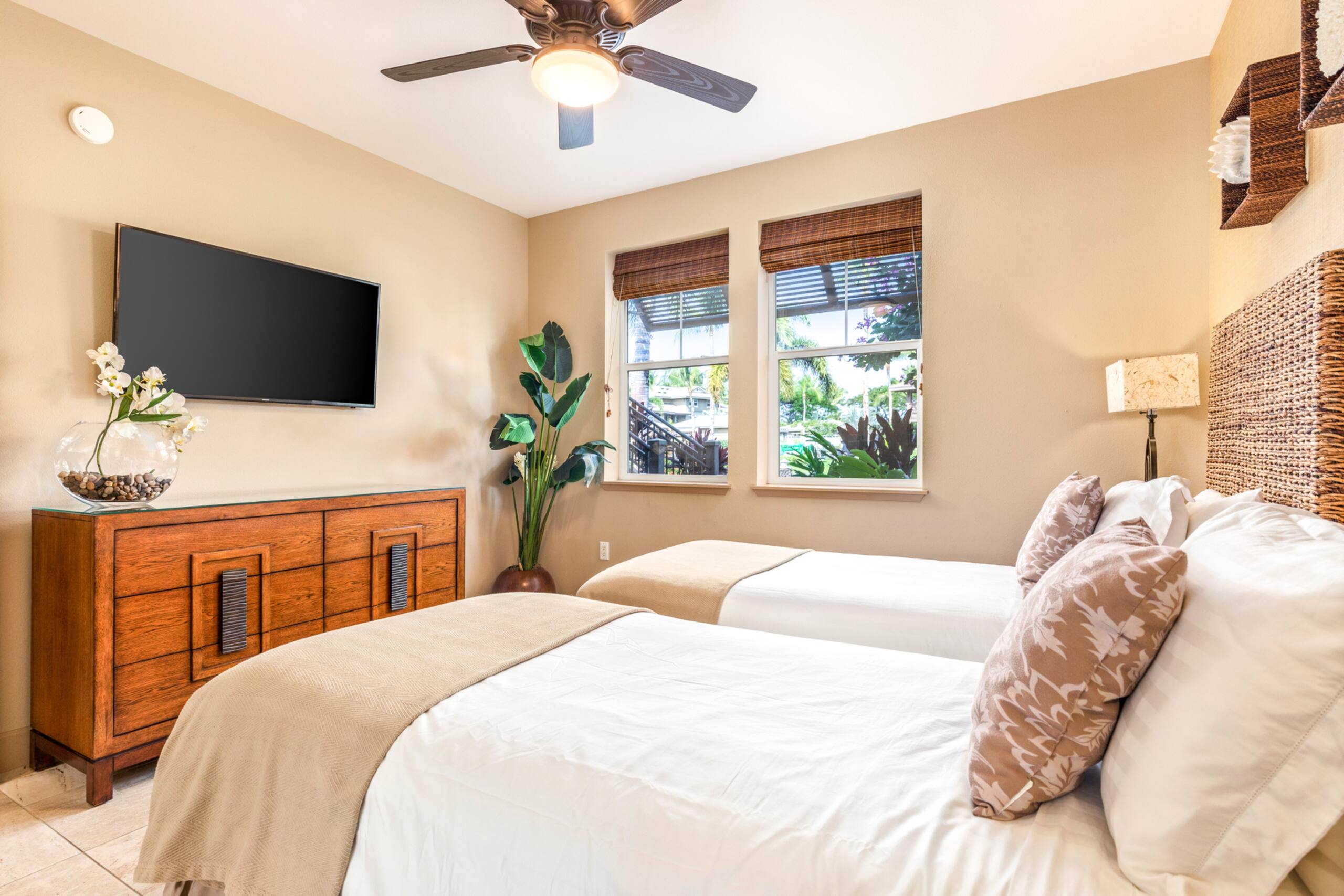Condo in Waikoloa Village · ★4.95 · 2 bedrooms · 3 beds · 2 baths - Photo 6