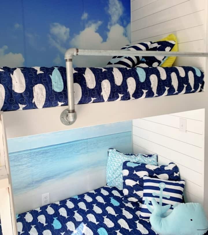 Chumba cha 3 cha kulala kilicho na Bunks Full/XL-Twin