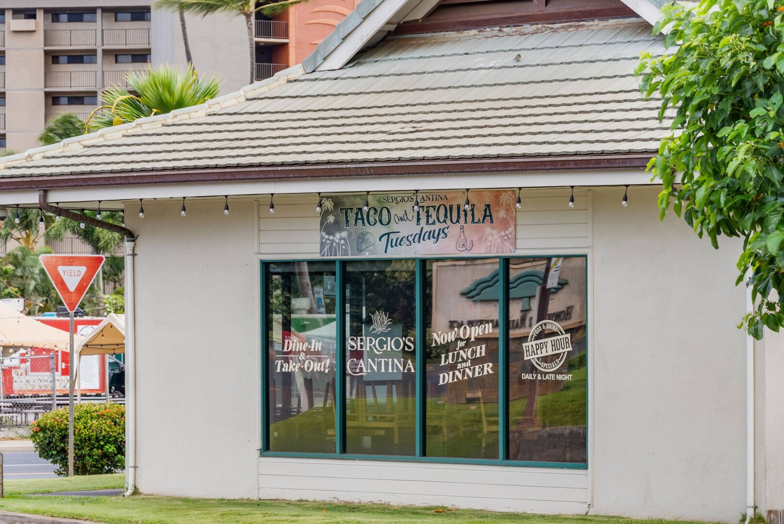 Condo in Lahaina · ★4.8 · 1 bedroom · 1 bed · 1 bath - Image 45