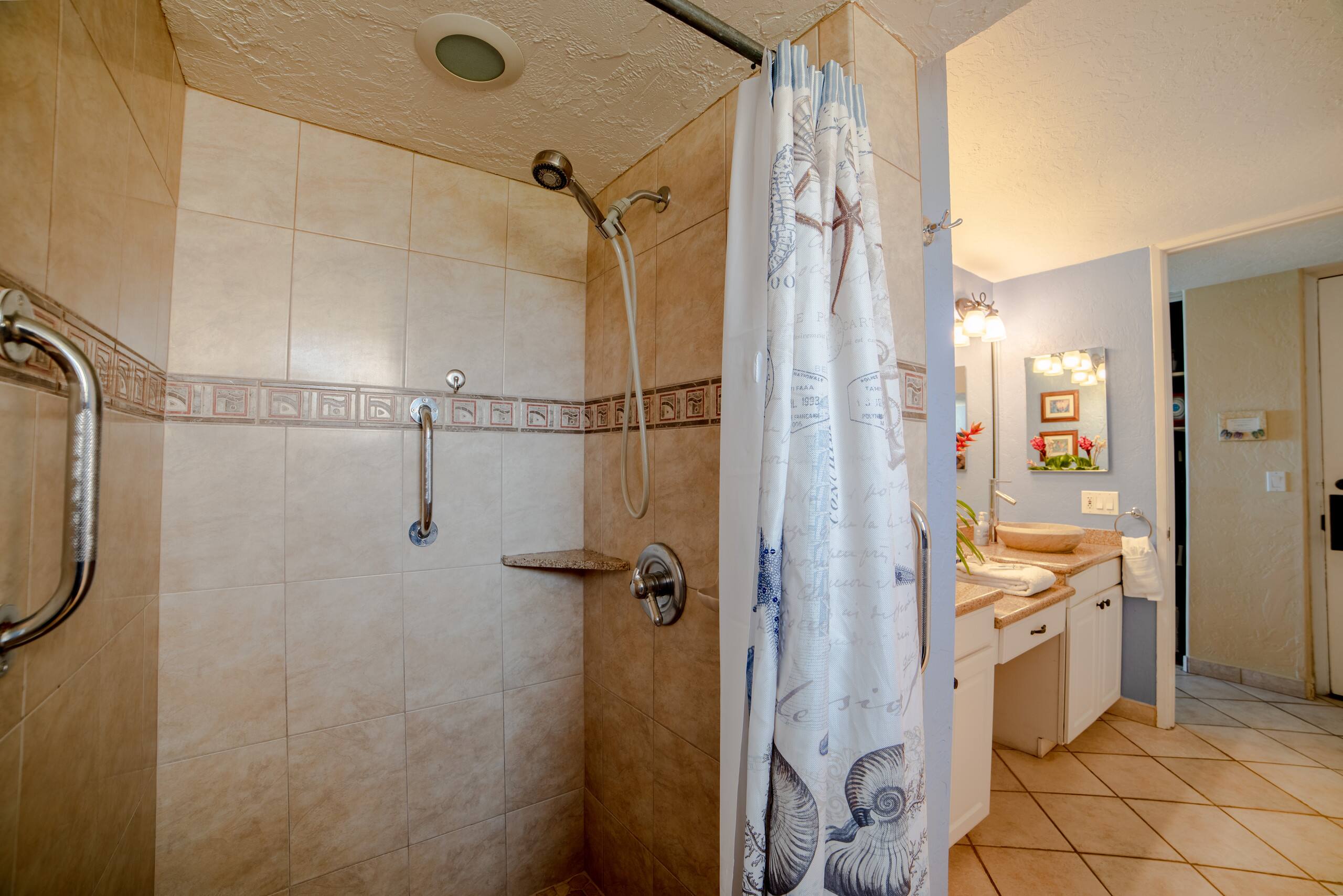 Condo in Lahaina · ★4.8 · 1 bedroom · 1 bed · 1 bath - Image 18