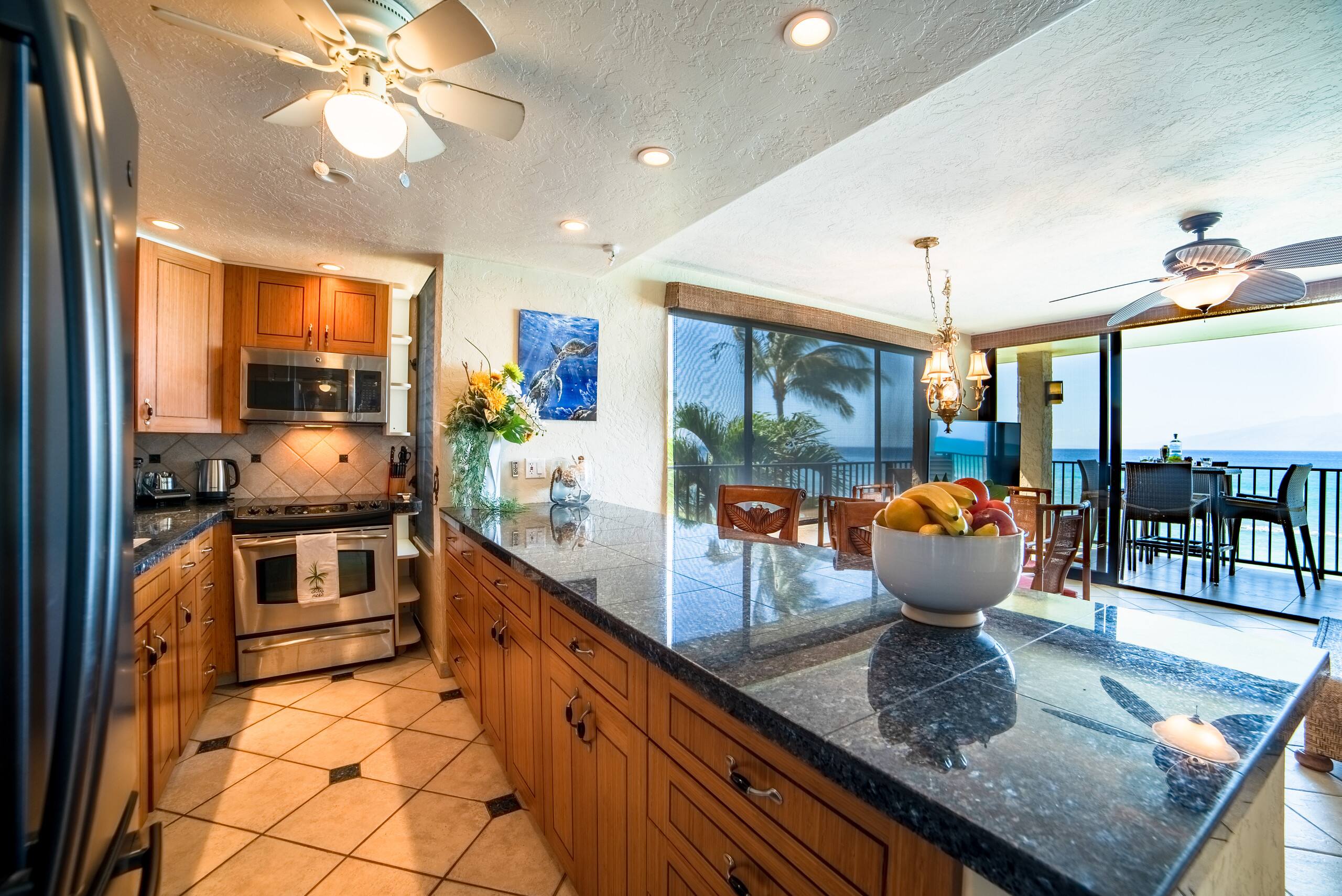 Condo in Lahaina · ★4.8 · 1 bedroom · 1 bed · 1 bath - Image 2