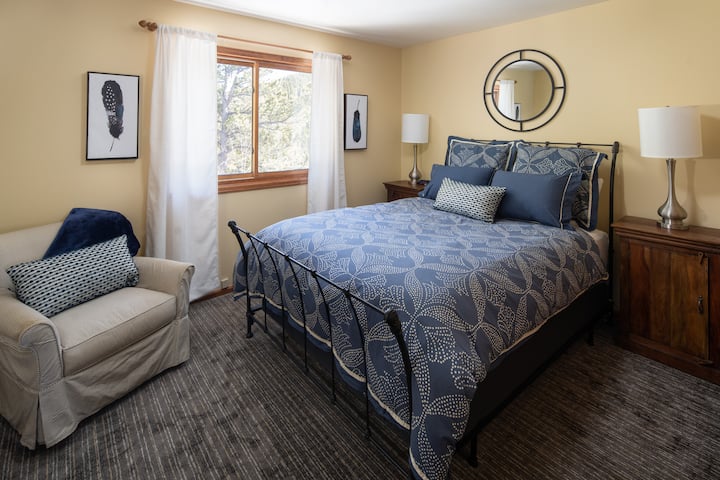 Queen Bedroom Queen Bedroom starehe ya kifalme kwa kila mtu