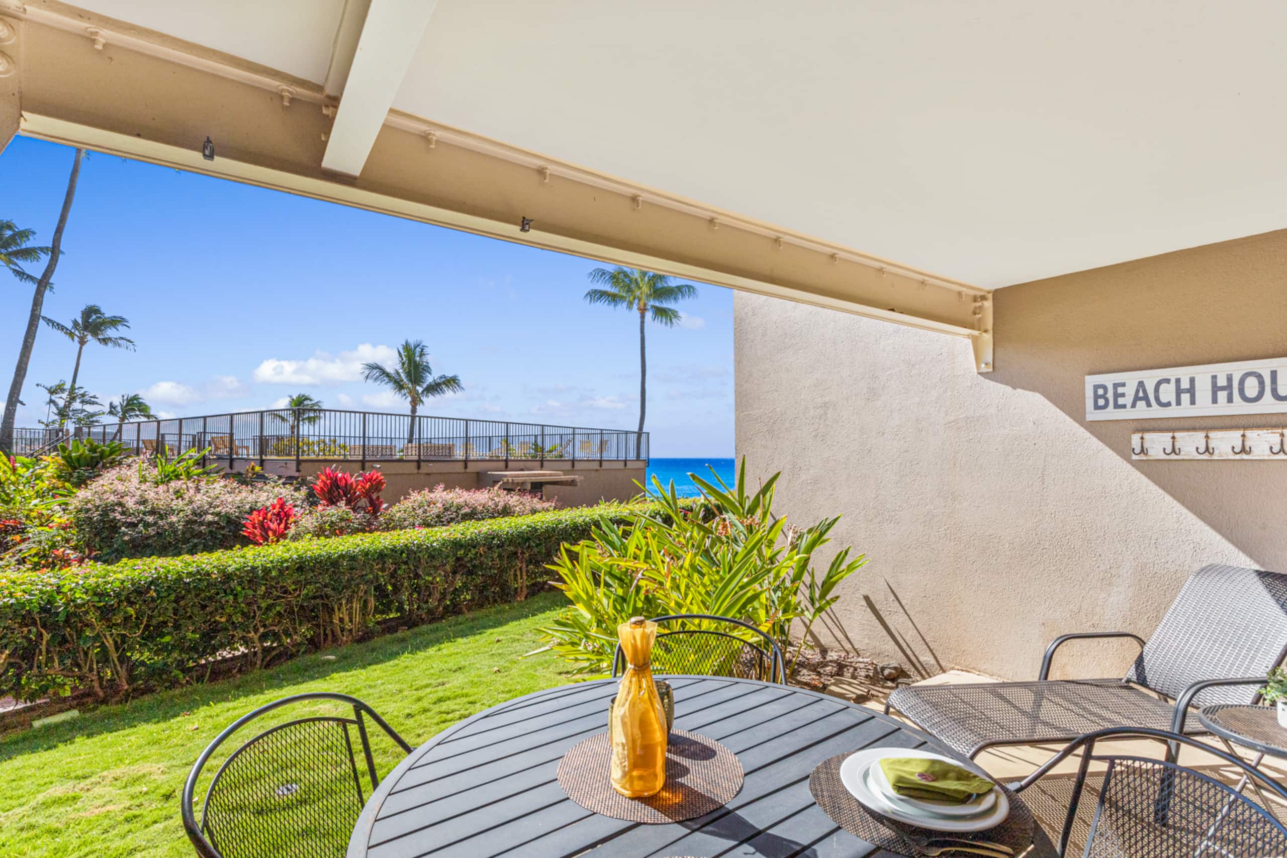 Condo in Lahaina · ★4.55 · 1 bedroom · 2 beds · 1 bath - Image 12