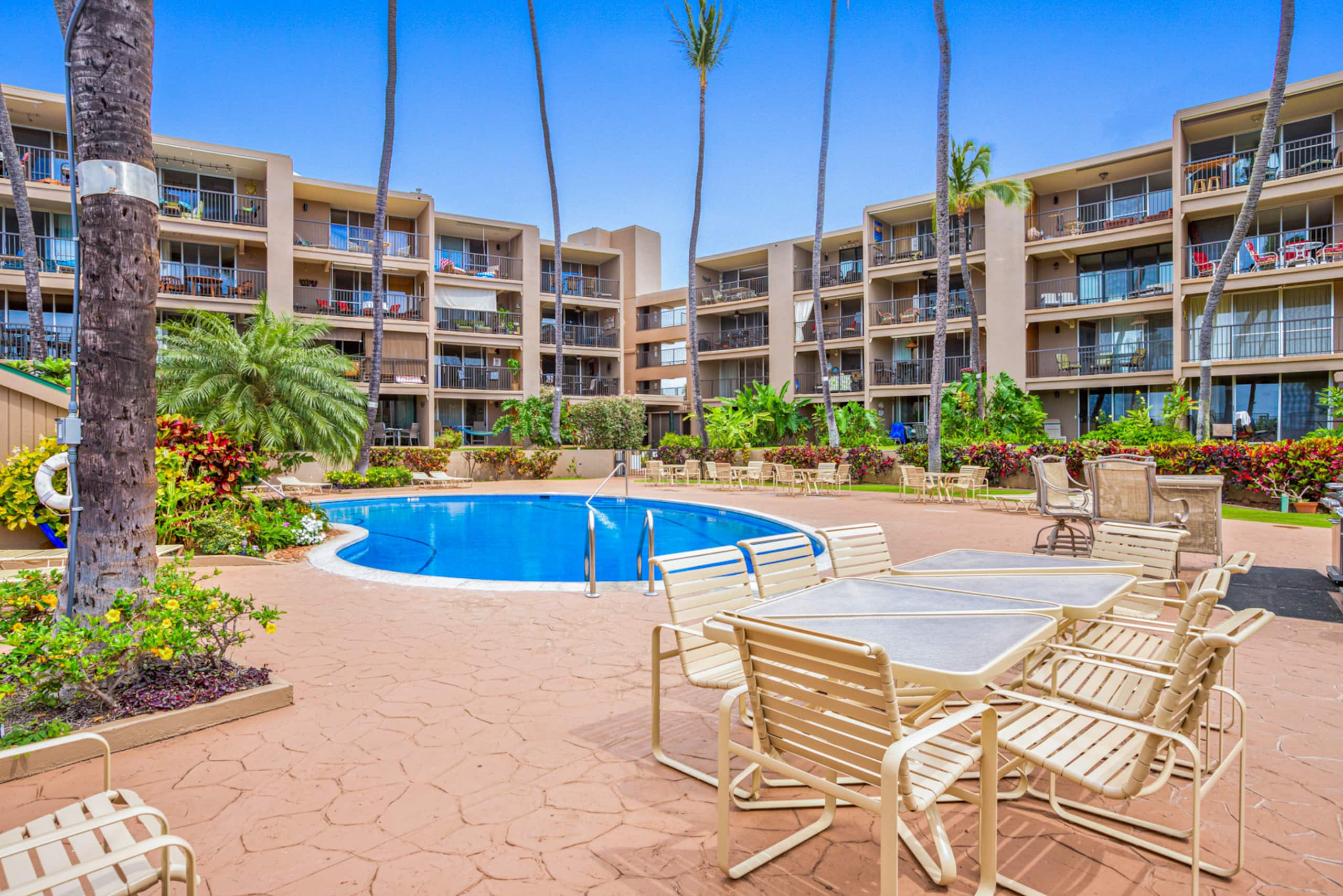 Condo in Lahaina · ★4.55 · 1 bedroom · 2 beds · 1 bath - Image 6