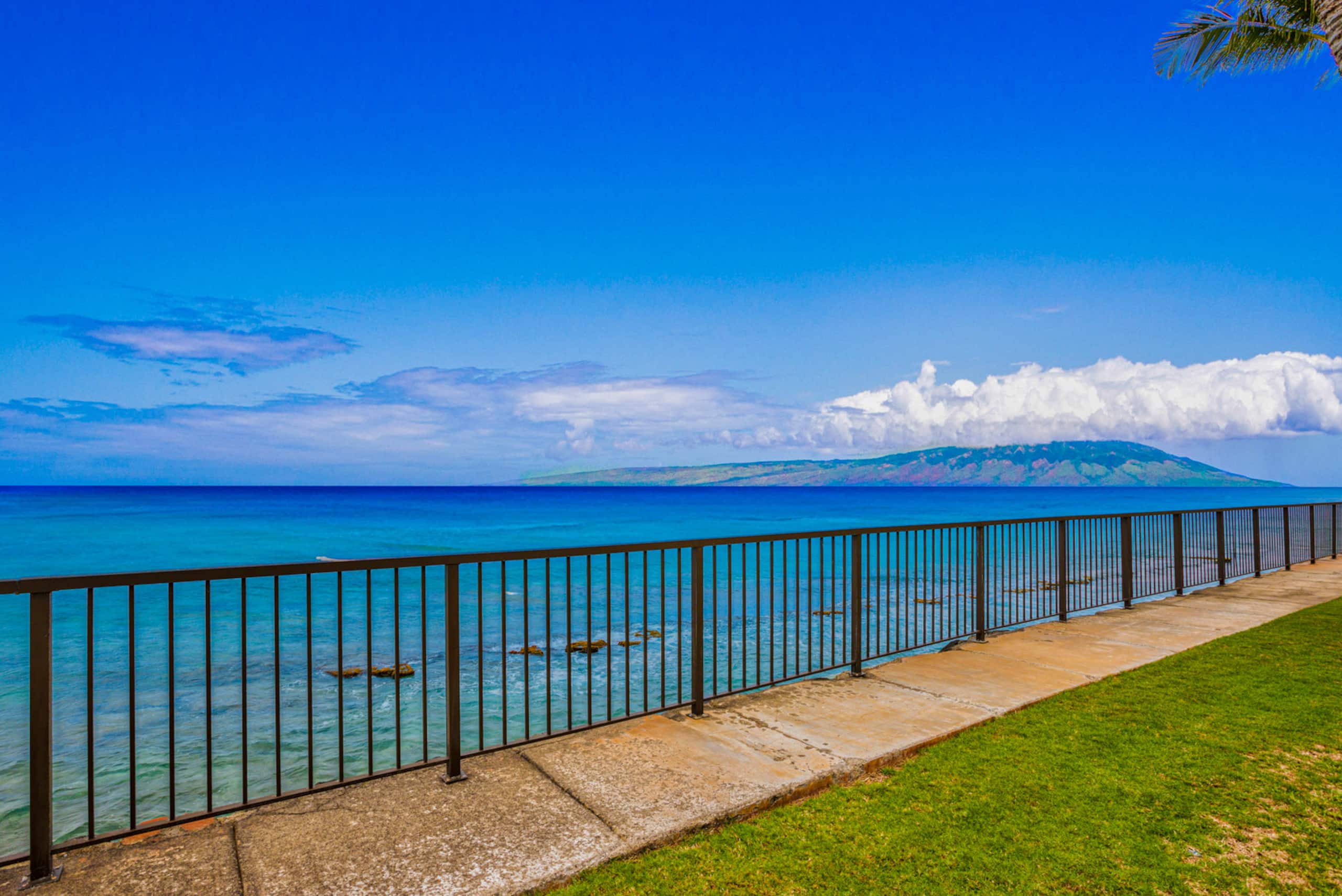 Condo in Lahaina · ★4.55 · 1 bedroom · 2 beds · 1 bath - Image 15