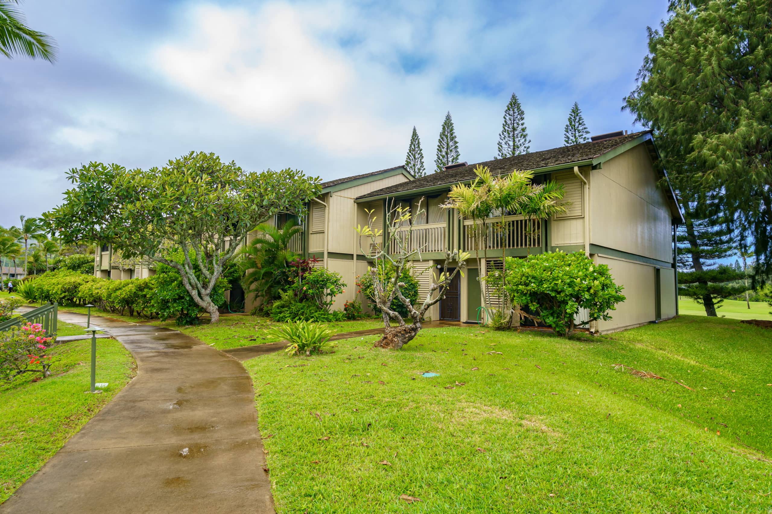 Condo in Kahuku · ★4.83 · 2 bedrooms · 3 beds · 2.5 shared baths - Image 22