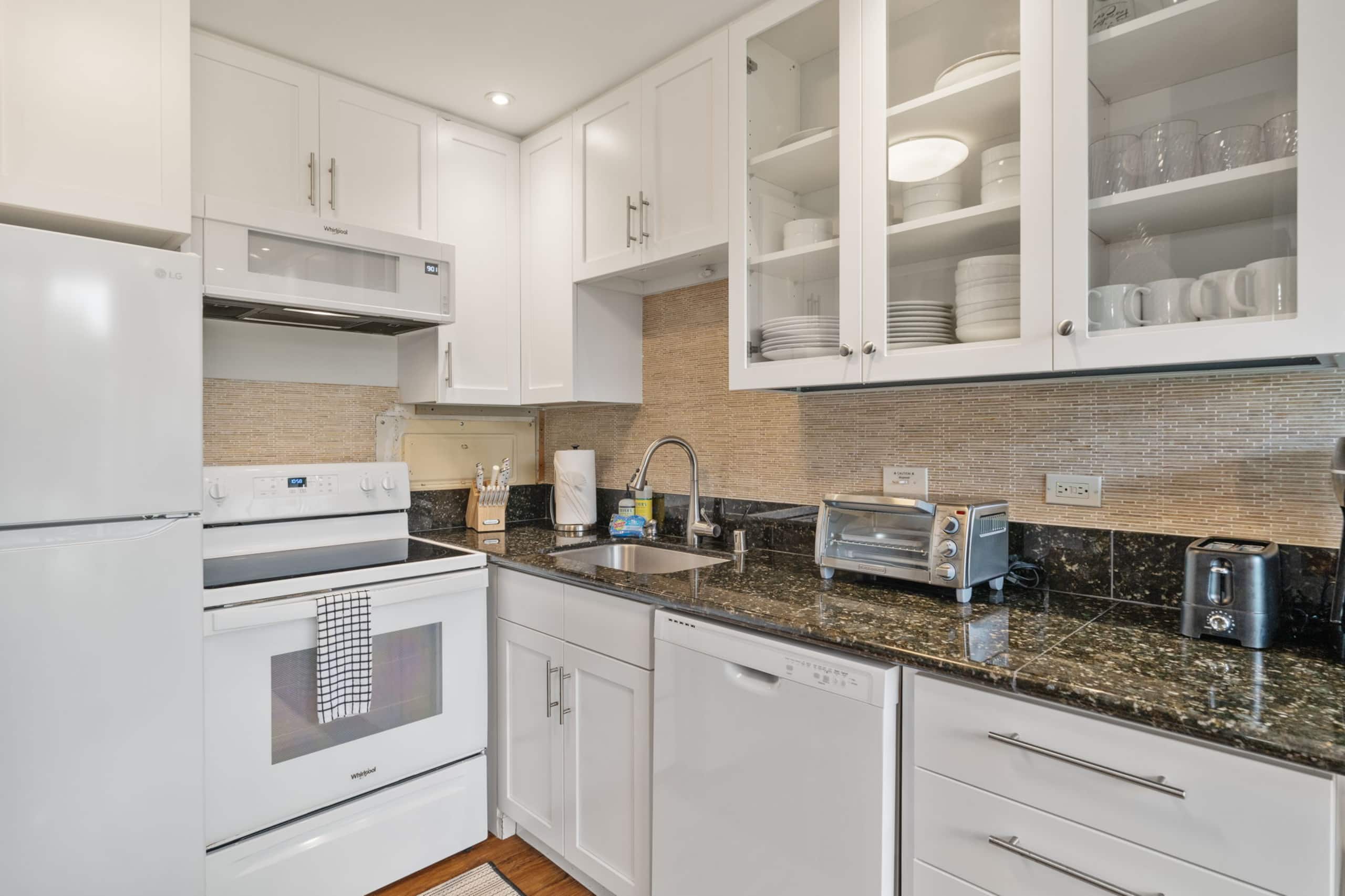 Condo in Kahuku · ★4.83 · 2 bedrooms · 3 beds · 2.5 shared baths - Image 8