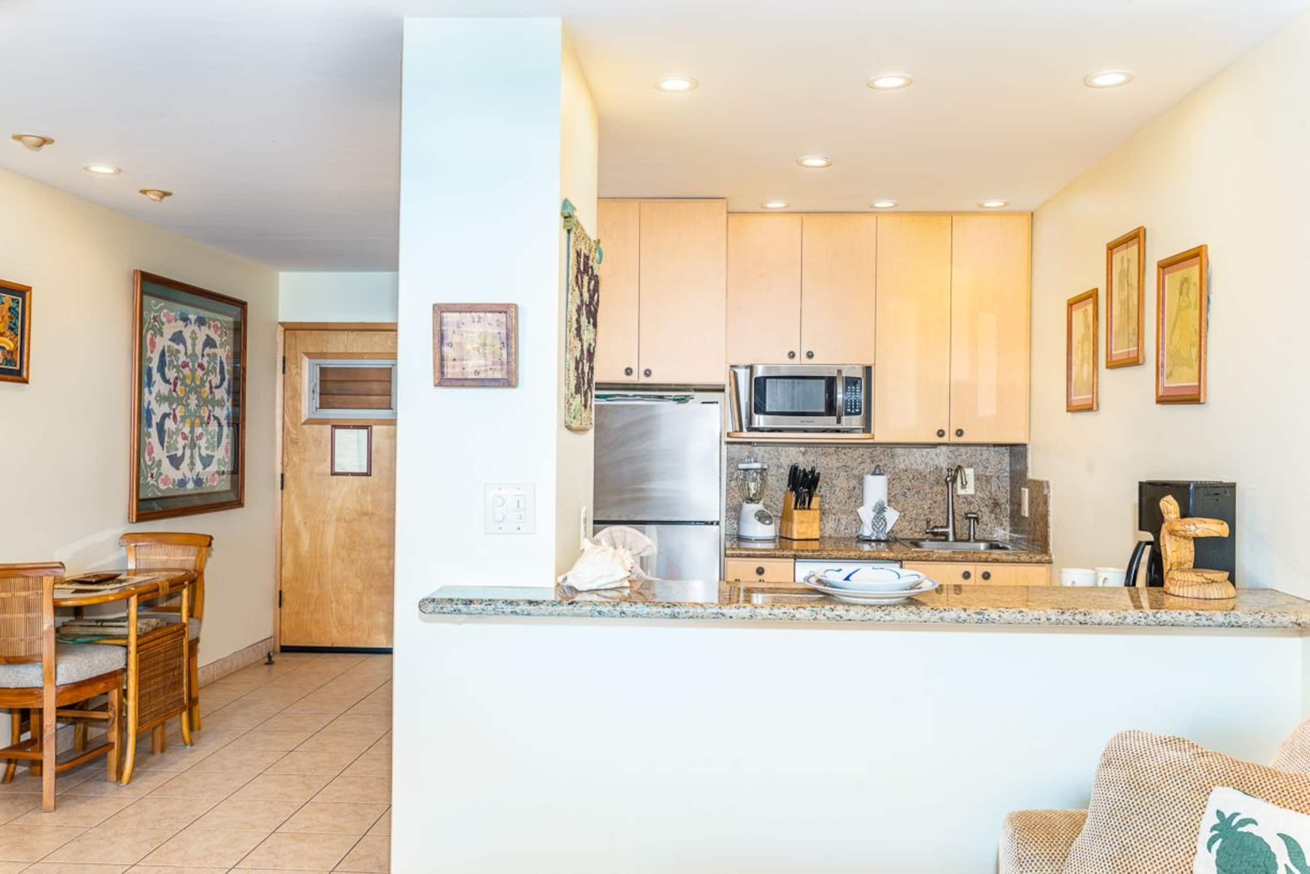 Condo in Lahaina · ★4.85 · 1 bedroom · 1 bed · 1 private bath - Image 8